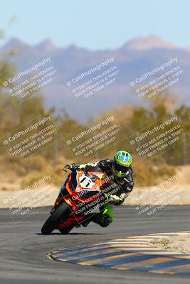 media/Mar-12-2022-SoCal Trackdays (Sat) [[152081554b]]/Turn 2 (1145am)/